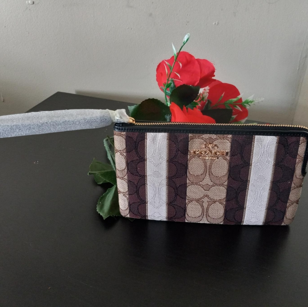 Wallet - Picture 2 of 4